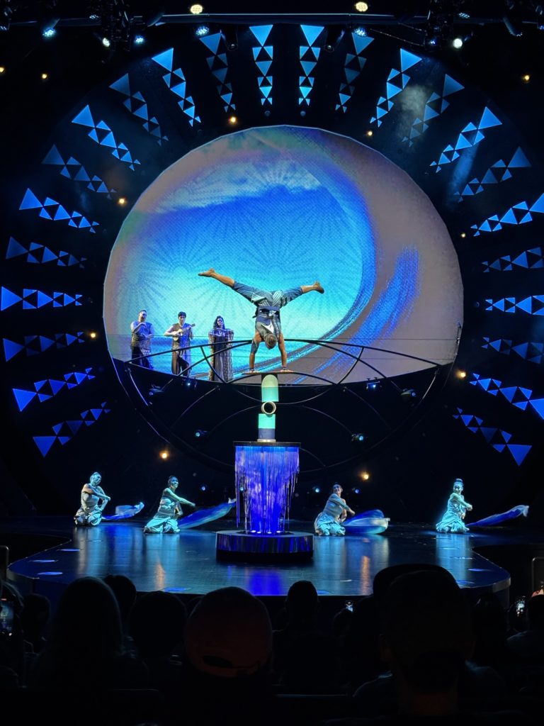 シルクドソレイユ　アウアナ