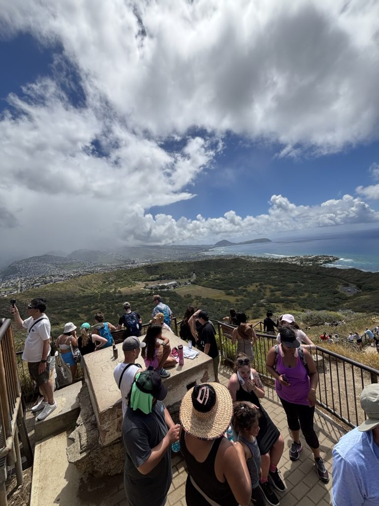 ダイヤモンドヘッド頂上